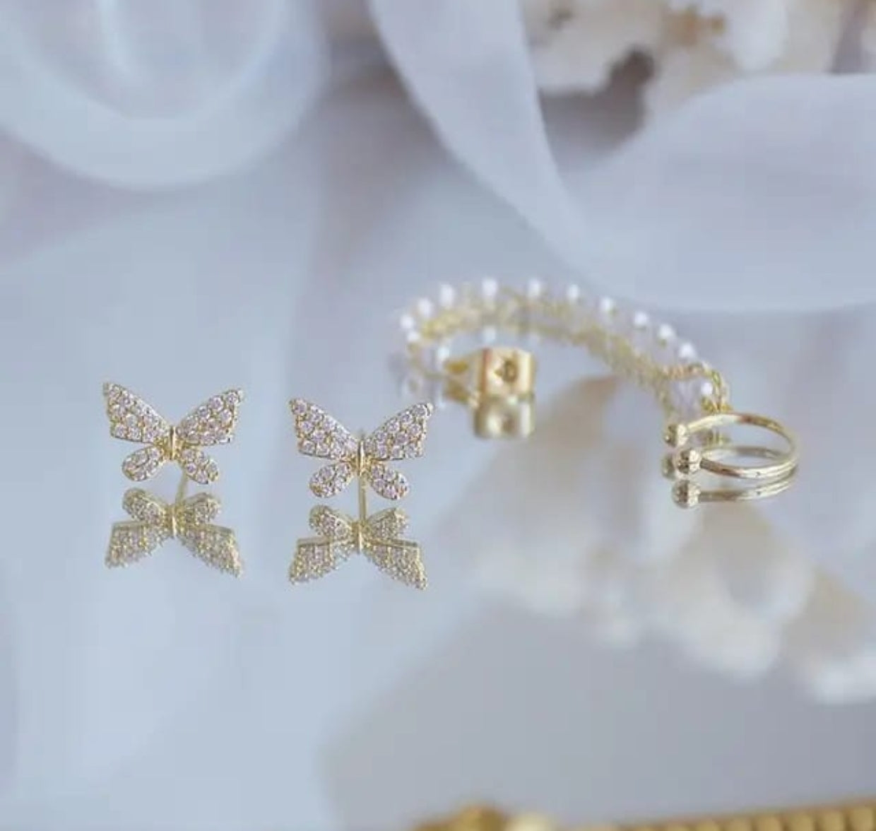 Butterfly pearl chain with earbone clip earrings - Nishkarsh the royal radiance