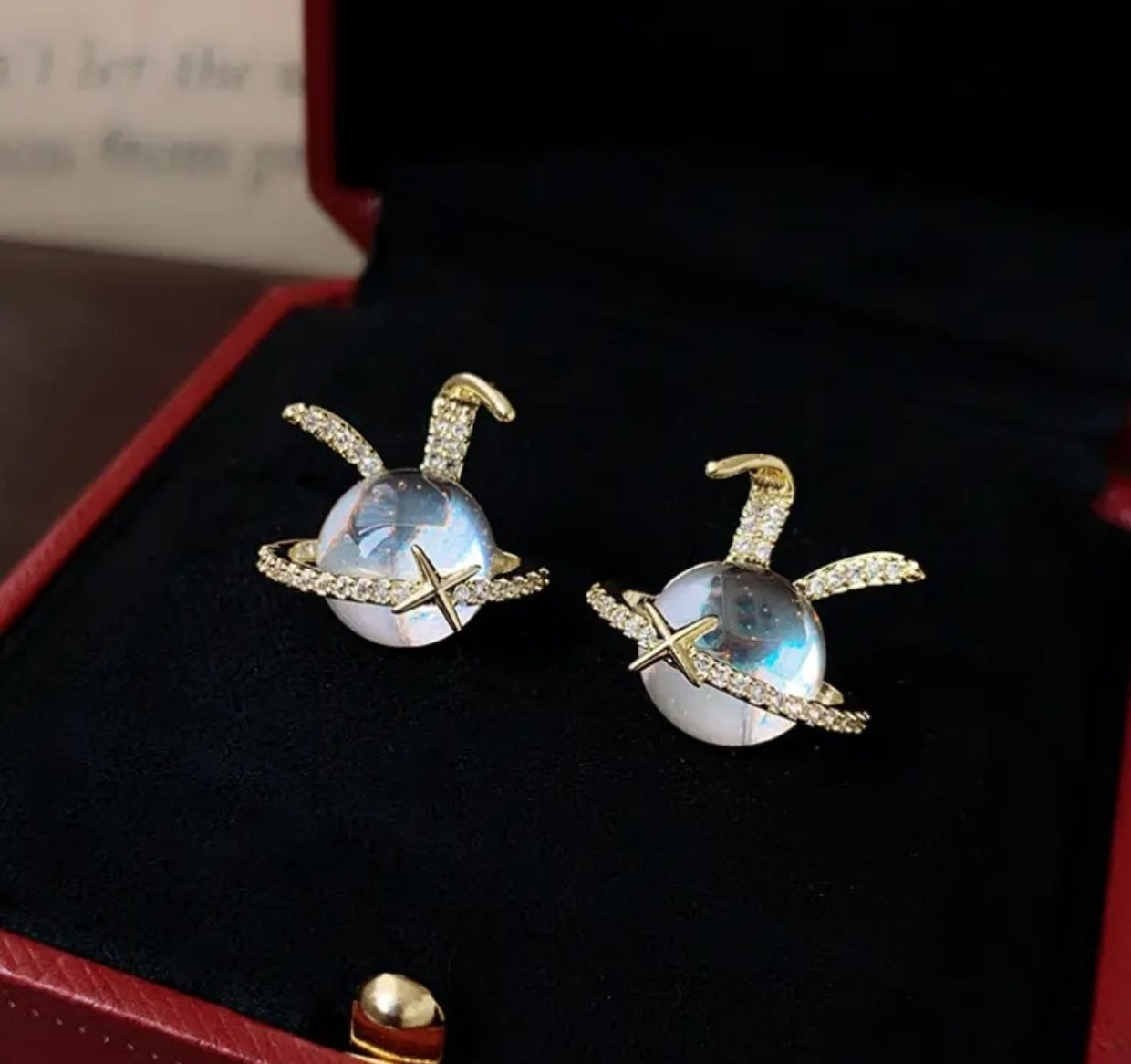 Cute rabbit crystal stud earrings - Nishkarsh the royal radiance